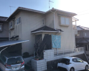 福山・外壁塗装・施工前・外壁のひび割れ